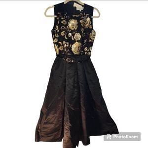 Closet London midi special occasion dress. Size 4, new